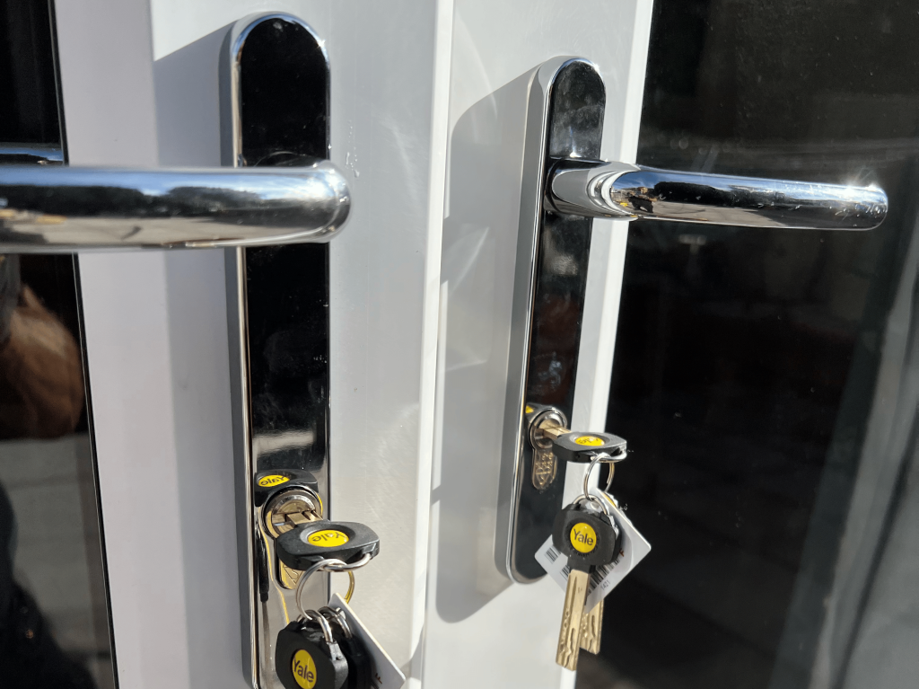 locksmith upvc door lock